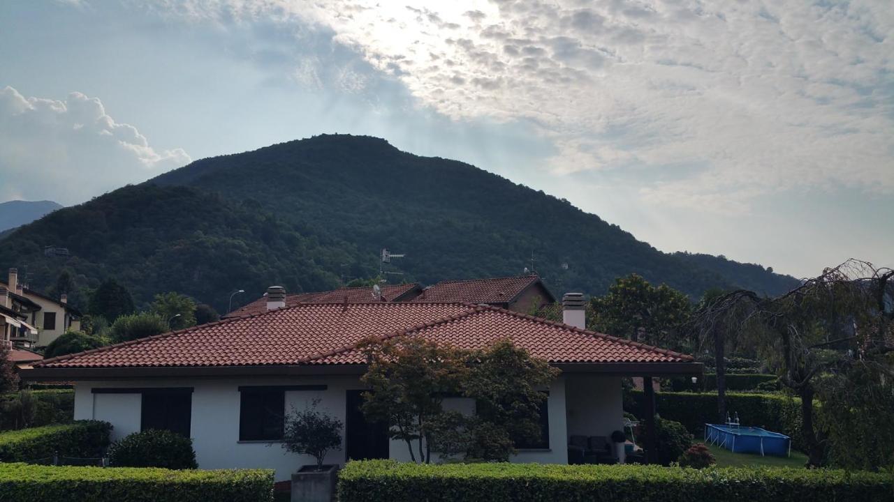 Ostello Casa Emmaus Maccagno Экстерьер фото